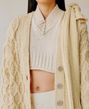 Rus Umeboshi Sweater Vest S V Neck Cropped Chunky Ribbed Knit Cream Italian Silk